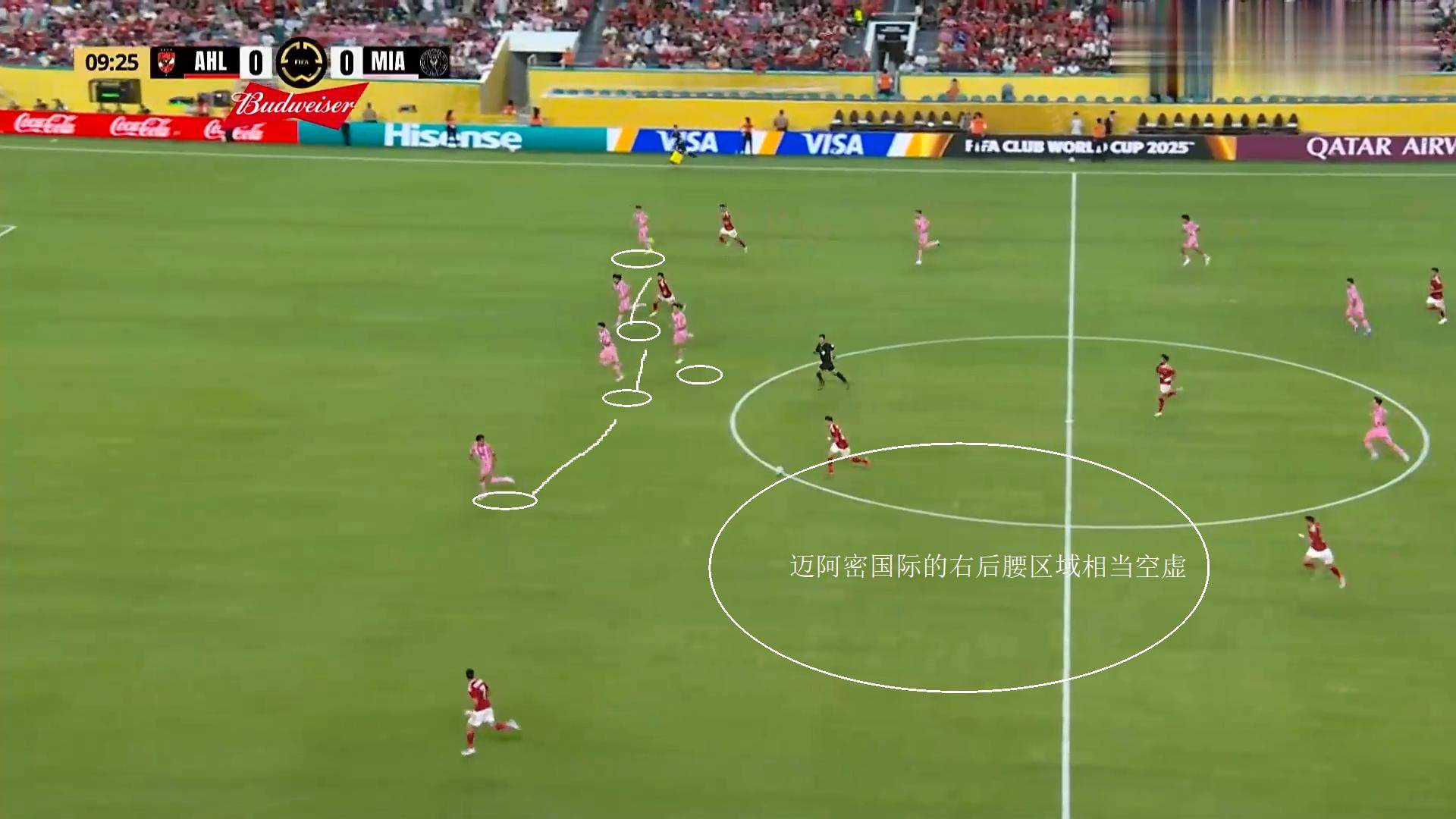 35岁中国名将闪耀世俱杯！角球直接轰门惊吓拜仁门神，与穆勒热聊的简单介绍