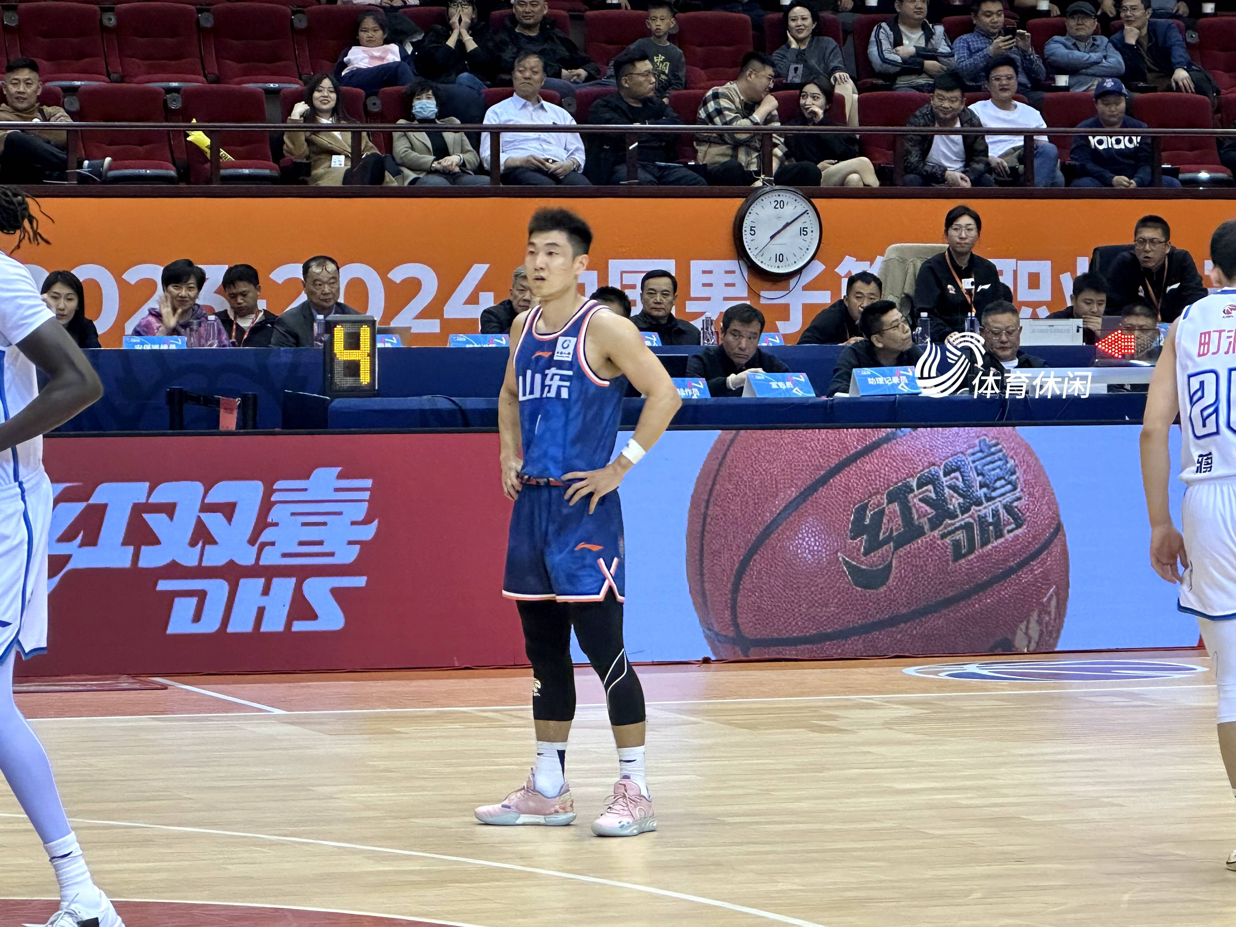 中国男篮结束NBA夏联征程三场比赛输了104分