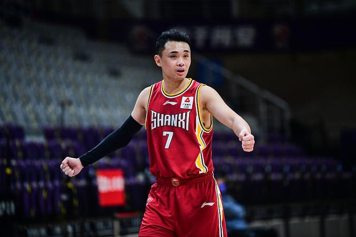开云体育-湖北男篮大胜，斩获一场高光战役