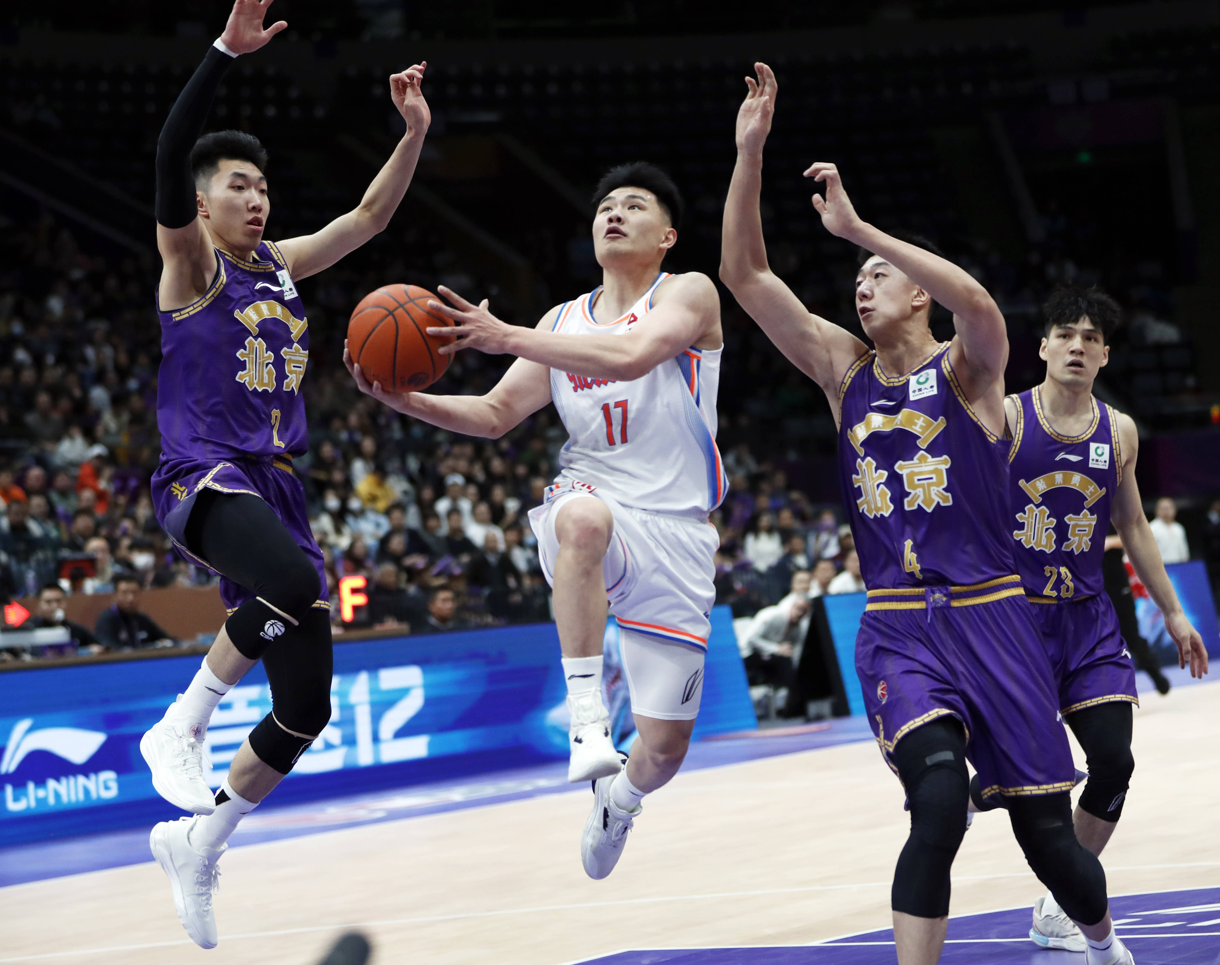 开云体育-福建男篮迎战北京北控，实力对比激烈
